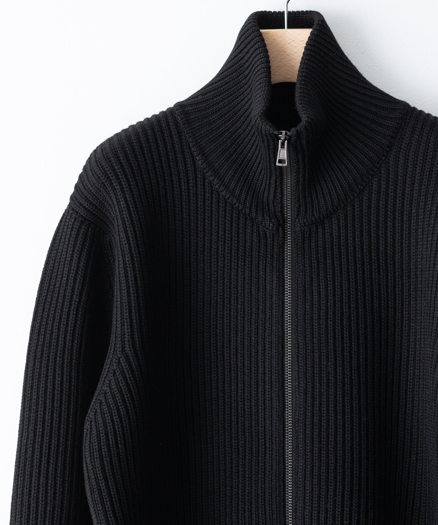 INTÉRIM / インテリム】HAND FRAMED DRIVERS ZIP KNIT - BLACK – session