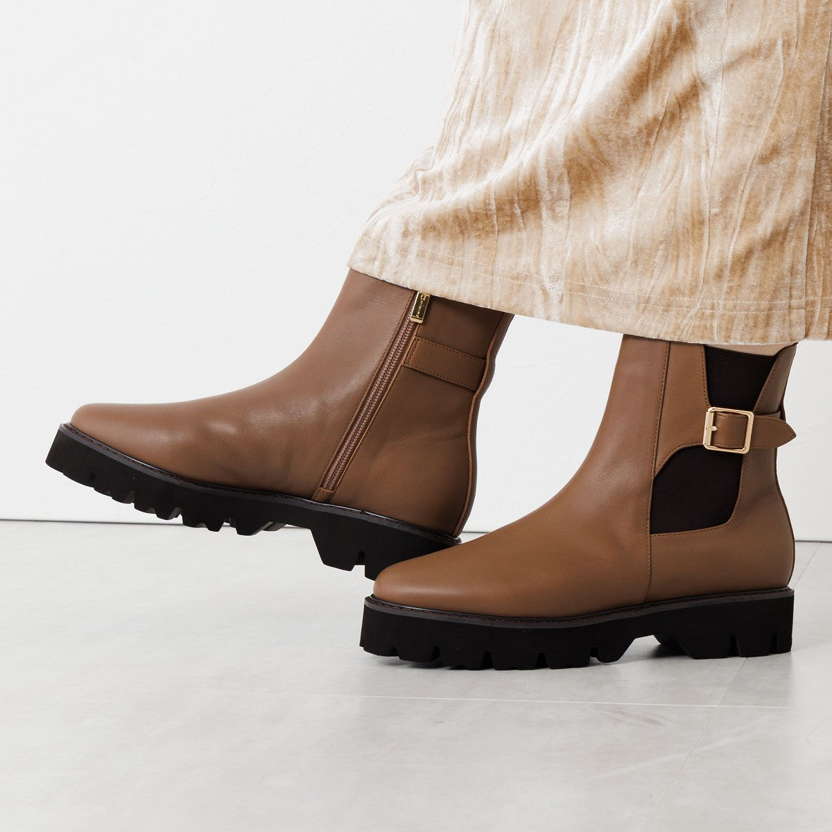 再値下げ】トラックソールサイドゴアベルトブーツ/651406