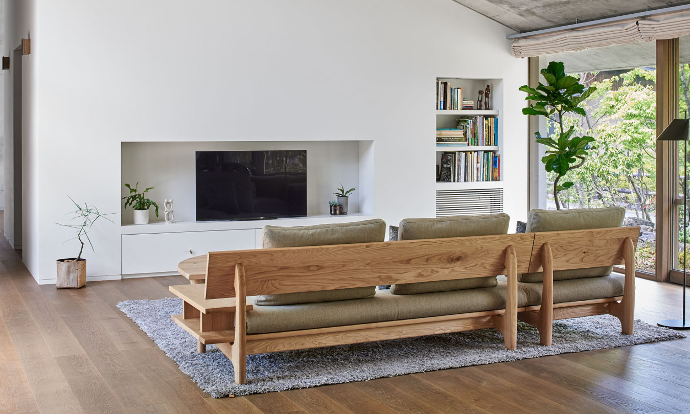 森のことば カウンターチェア（板座） | 飛騨産業株式会社【公式