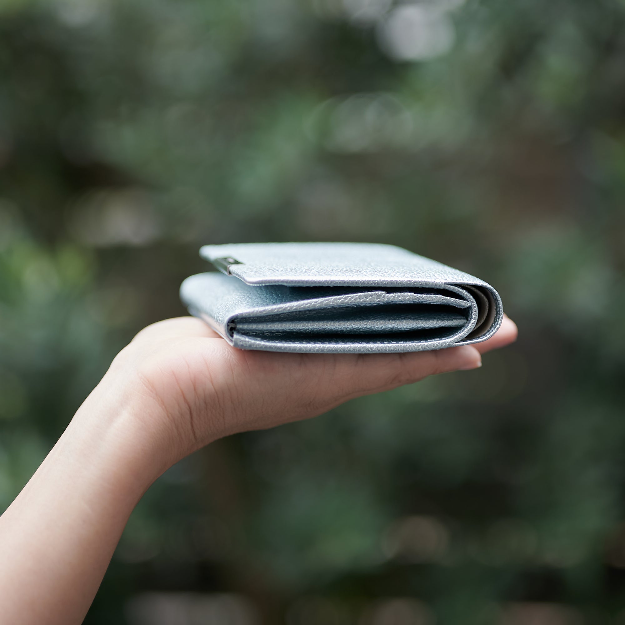 Left-Handed Wallet – Ice Blue Leather, Yamato Tokyo | HIDARI