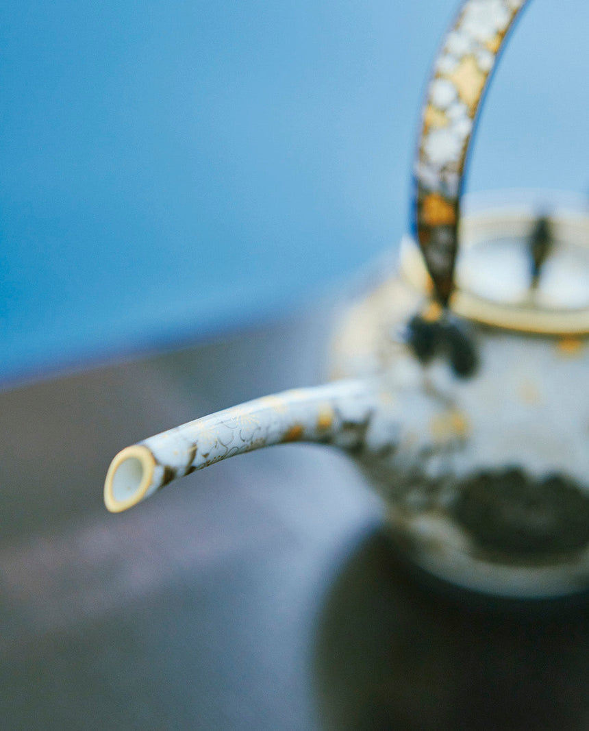 コラボ・1点限り】酒器 金銀彩草花 – 日々の京都物産展