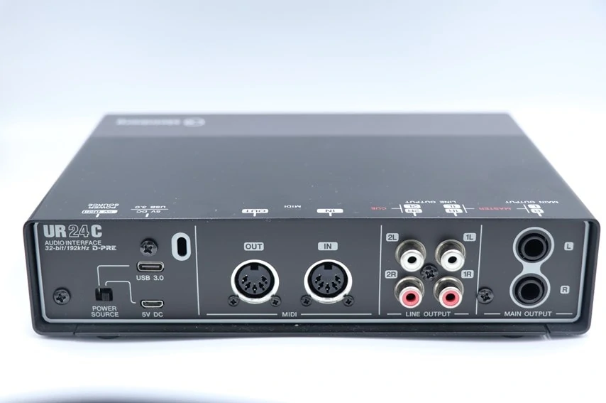 Steinberg UR24Cをレビュー。多様なモニター環境を作れるオーディオ
