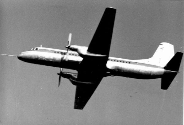 YS-11試作1、2号機の経歴