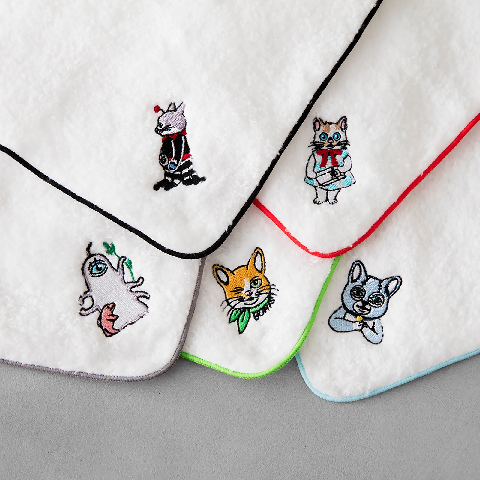 マシュマロタオルハンカチ ひとつめちゃん – ボリス雑貨店