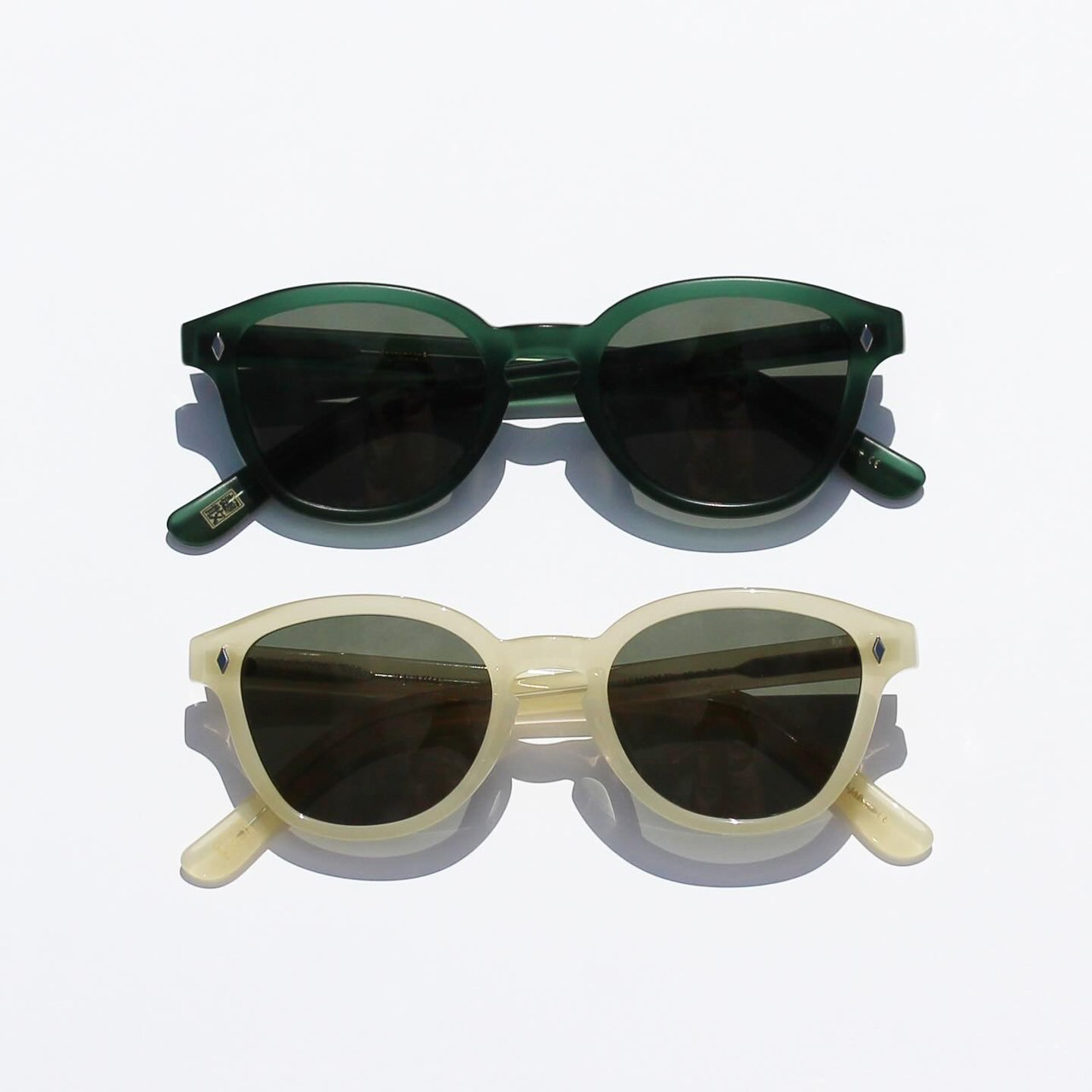 ayame × 麺散、コラボサングラス発売。うどんとネギのカラーを展開