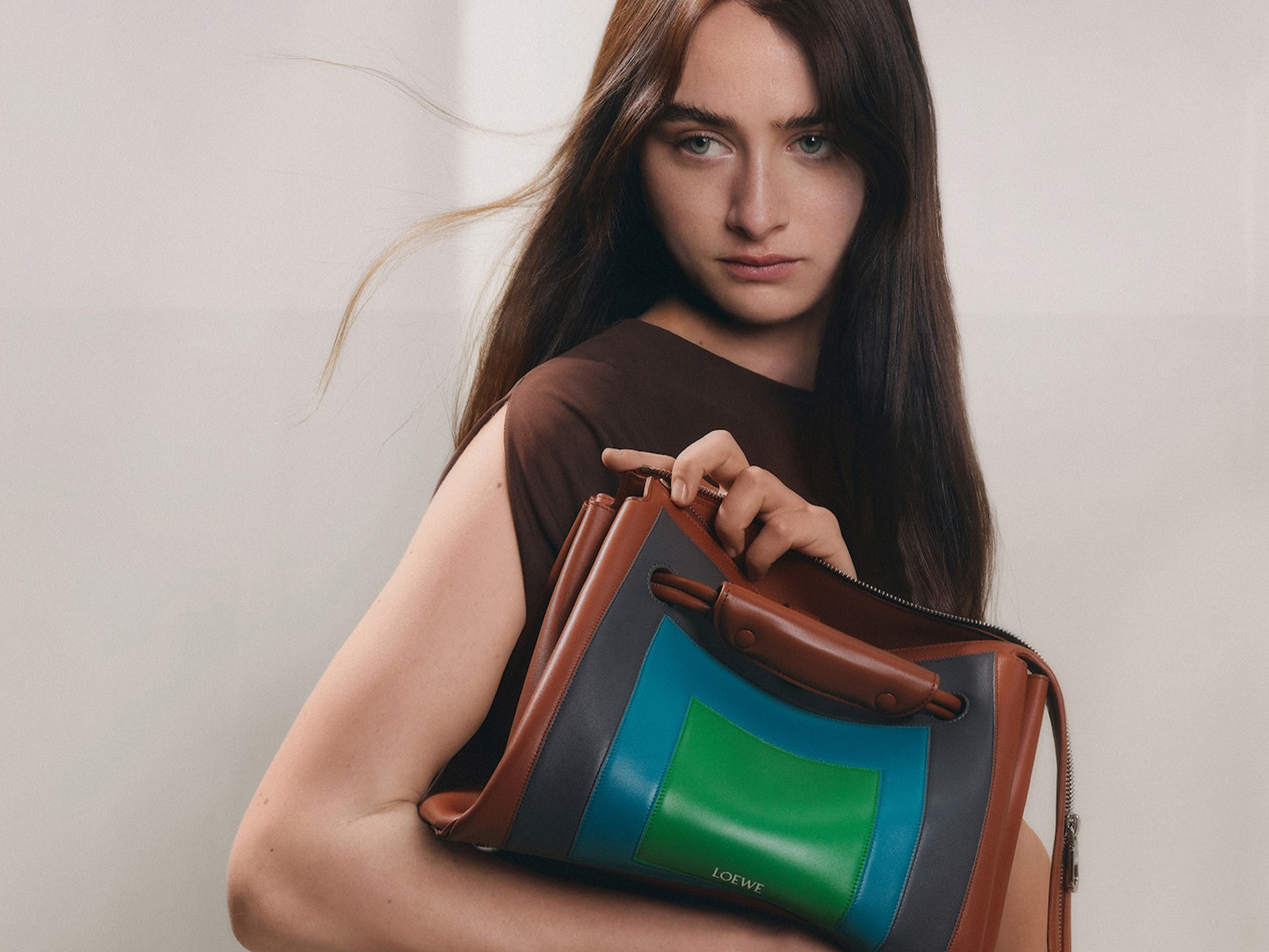 thumb-loewe-fw-25-campaign.jpg