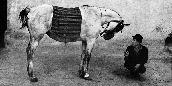 El gitano y el caballo - Josef Koudelka - Historia Arte (HA!)