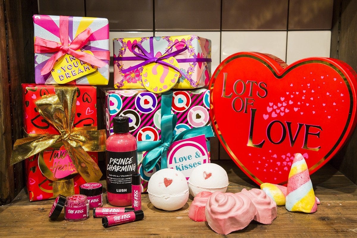 今年のバレンタインは、愛をたっぷり詰め込んだ「LUSH」の限定ギフトを
