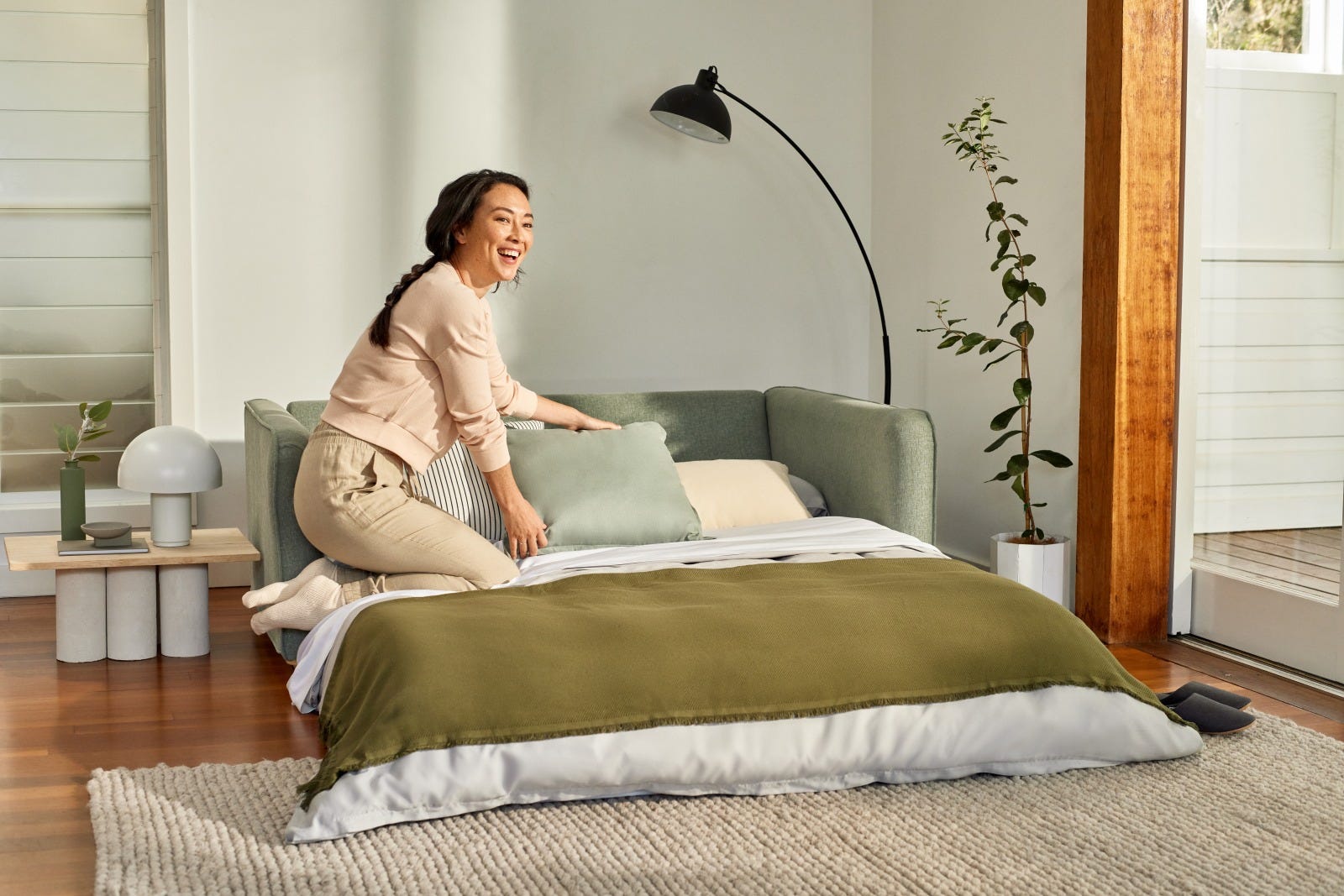 t00471-jp-cushy-sofa-