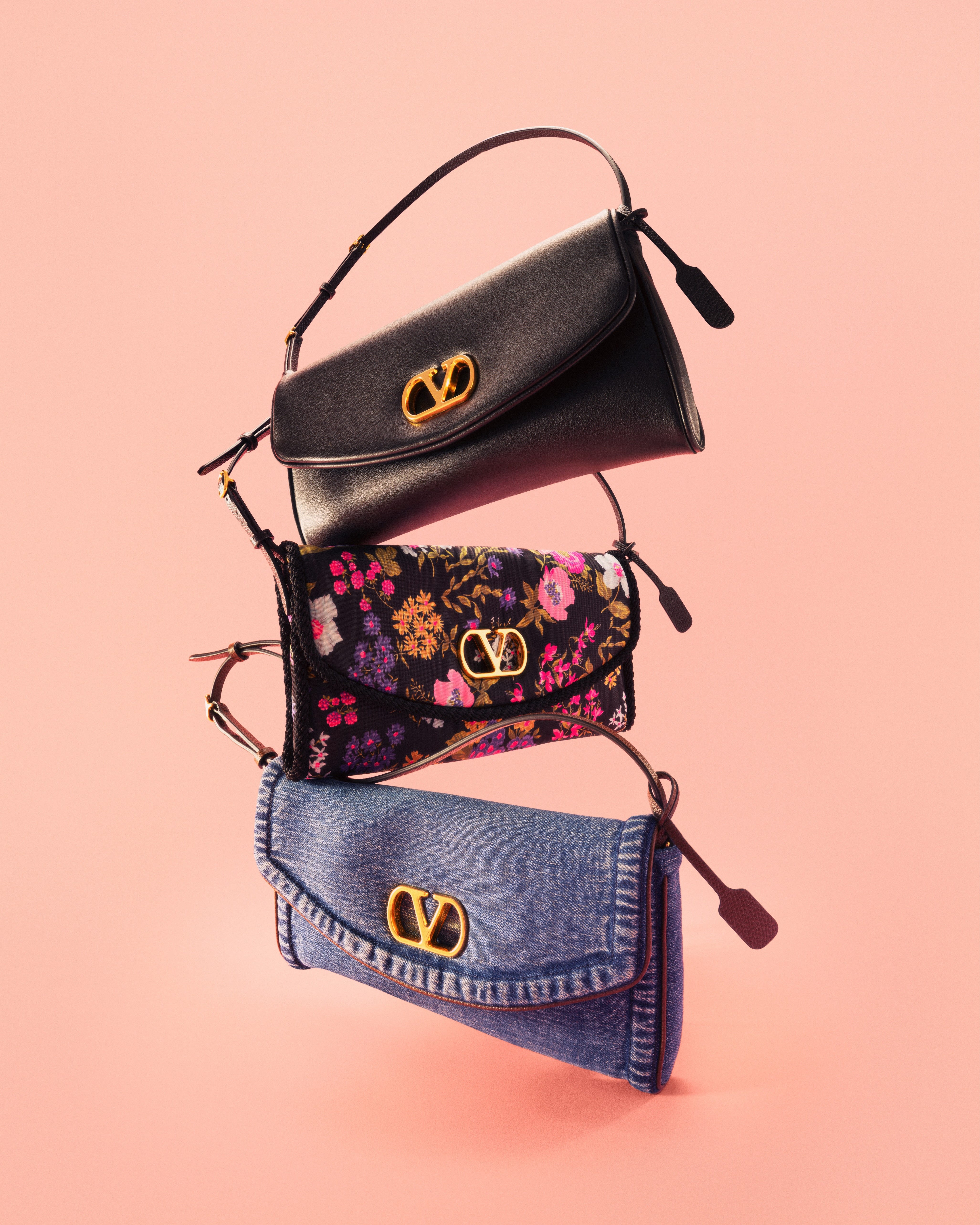 ヴァレンティノ ガラヴァーニ」 “ドゥ ヴェイン”バッグが示す