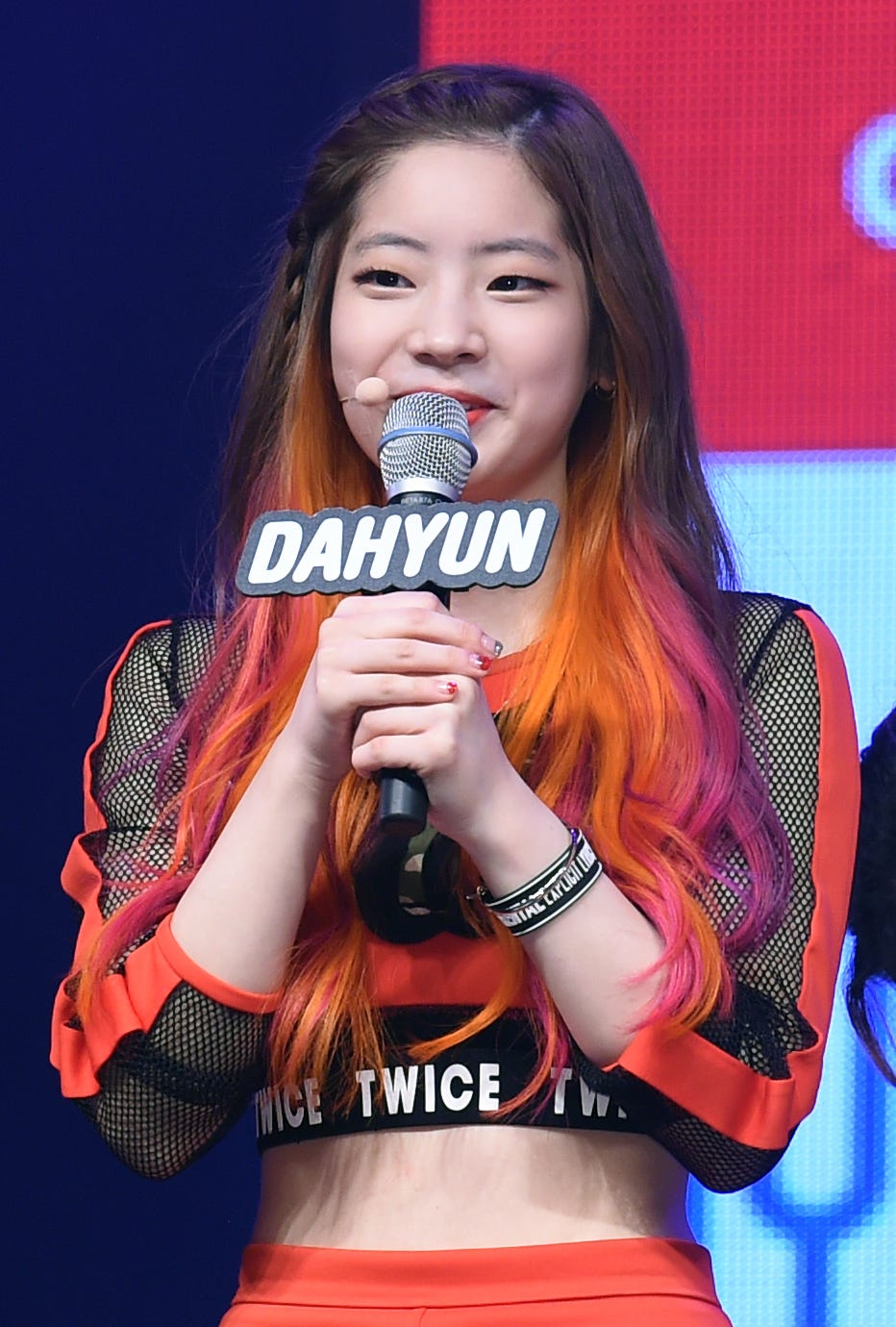 祝26歳】TWICEメンバーの“お豆腐ちゃん” ダヒョンのプロフィールを徹底