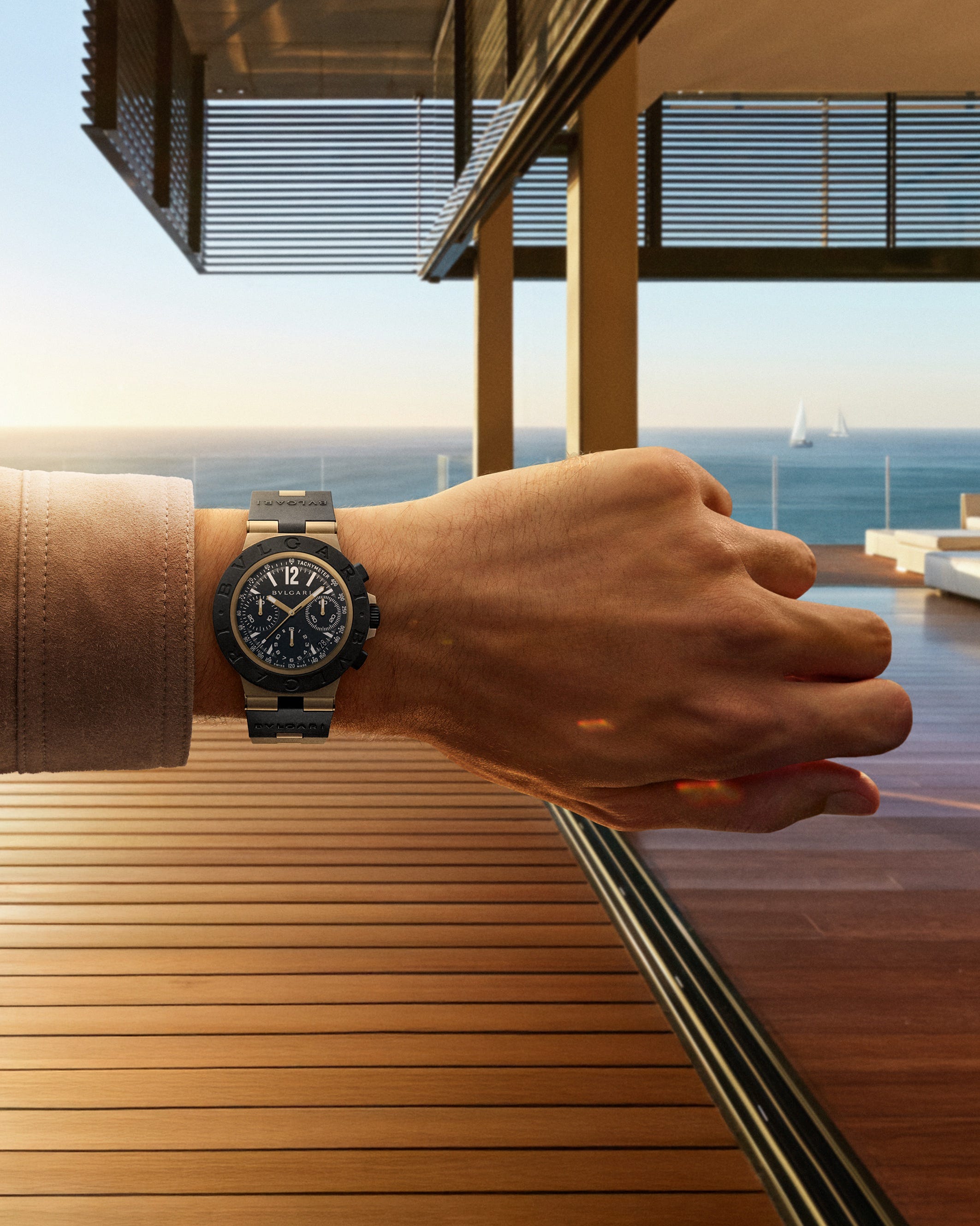 ブルガリ アルミニウム」コレクションから初のブロンズケースが登場