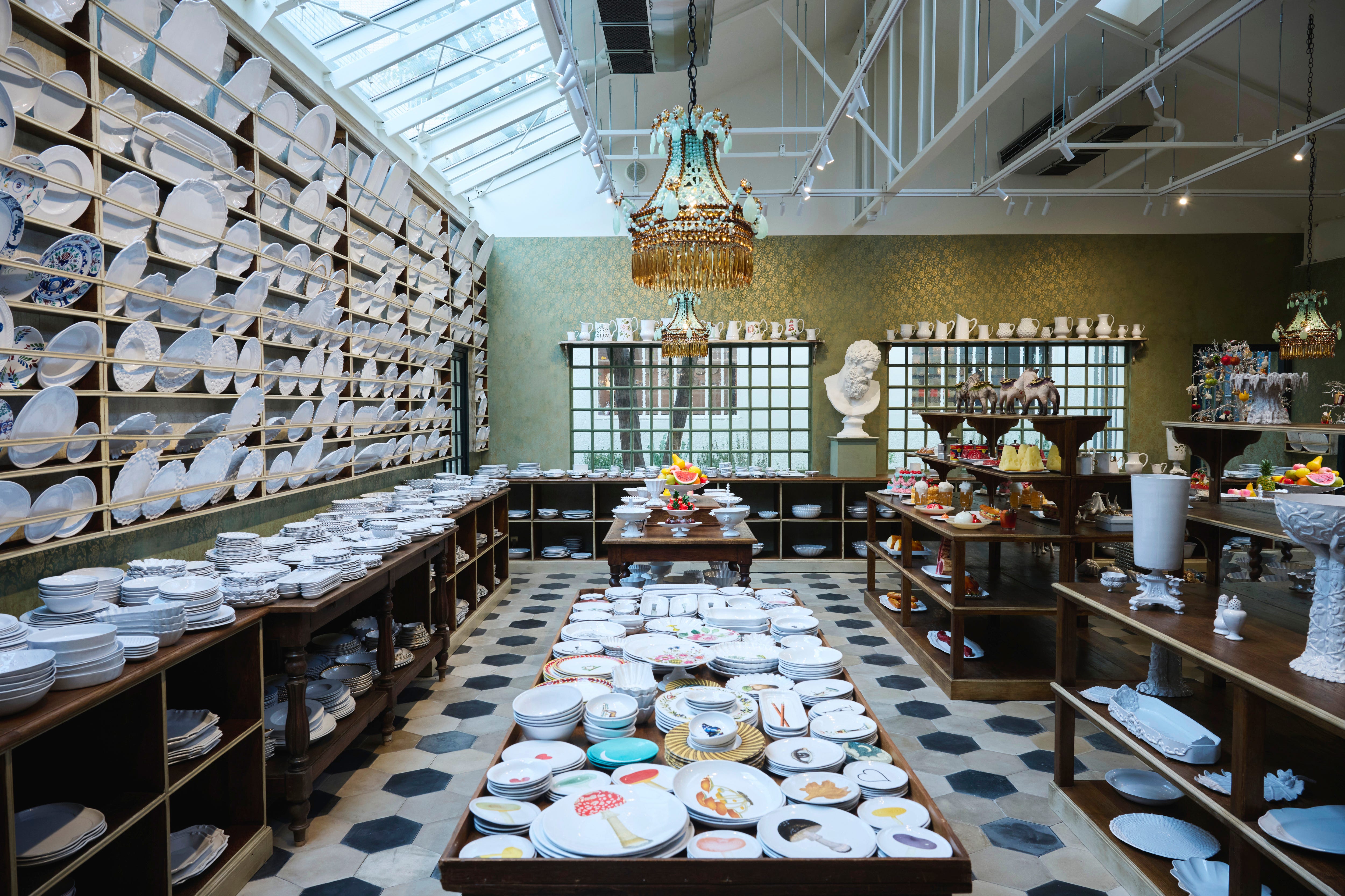 アスティエ・ド・ヴィラット 東京」がオープン！ デザイナーの2人に