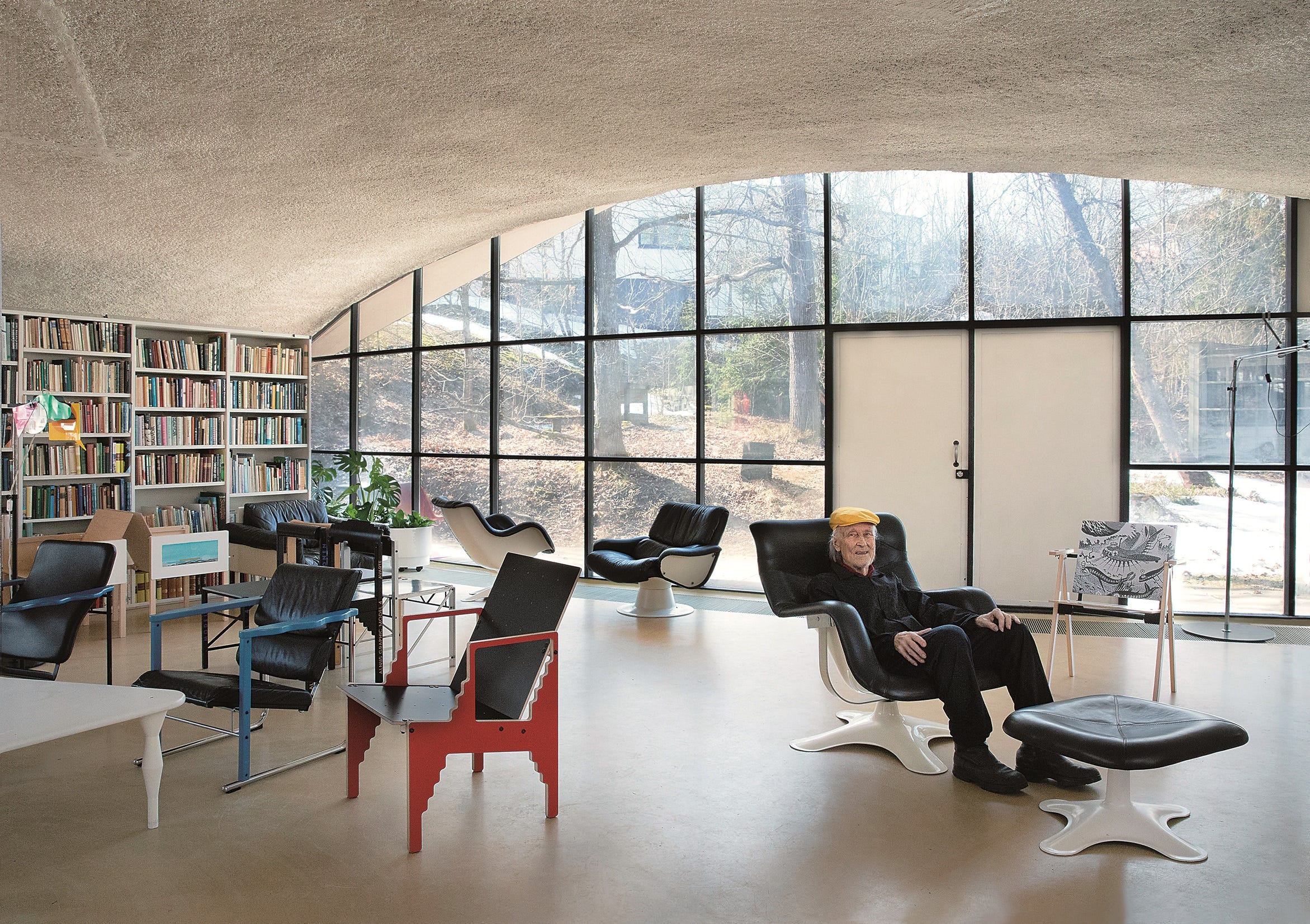 インタビュー】ウルヨ・クッカプロ、北欧デザインの名作「カルセリ