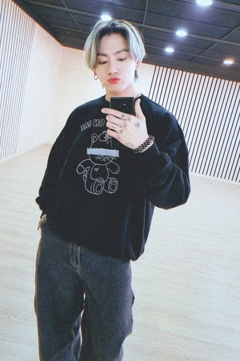 1万円以下のプチプラも！ BTS（防弾少年団）の “品切れ王”ジョングクが