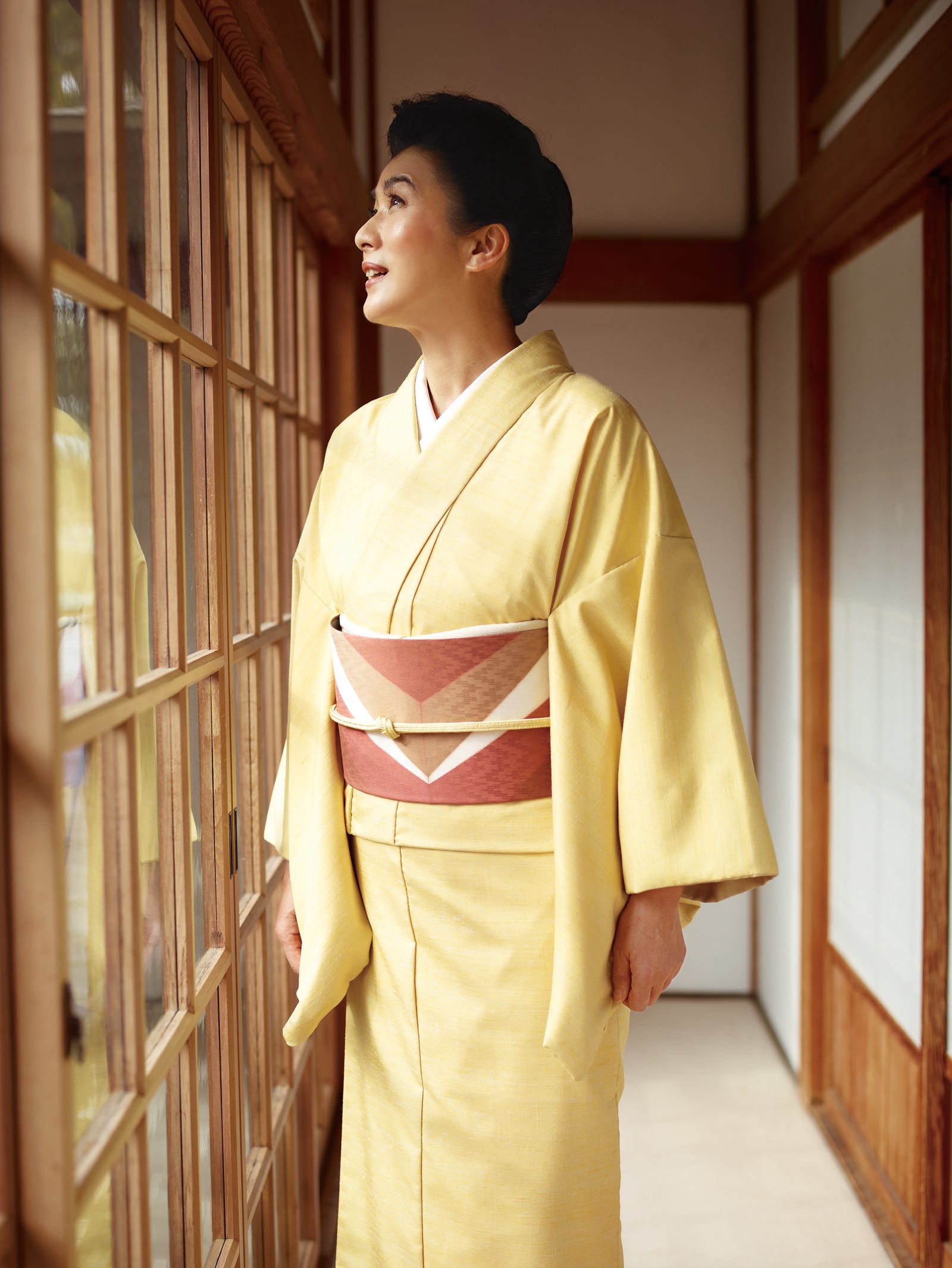 新田家の紅花紬、北国の春色を装う［真野響子が巡るきもの遺産2］