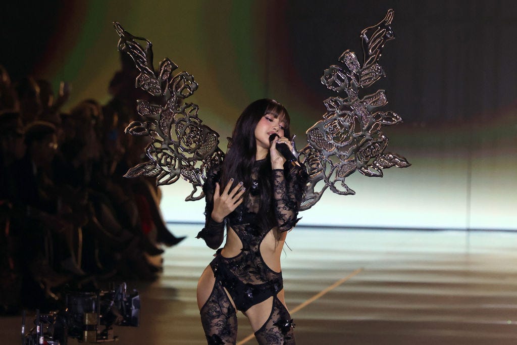 ヴィクトリアズ・シークレット、「エンジェル」廃止へ｜ハーパーズ