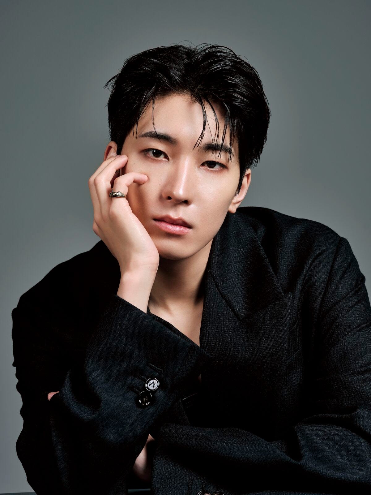 SEVENTEEN・WONWOO、ラストダンスをきみと｜ハーパーズ バザー