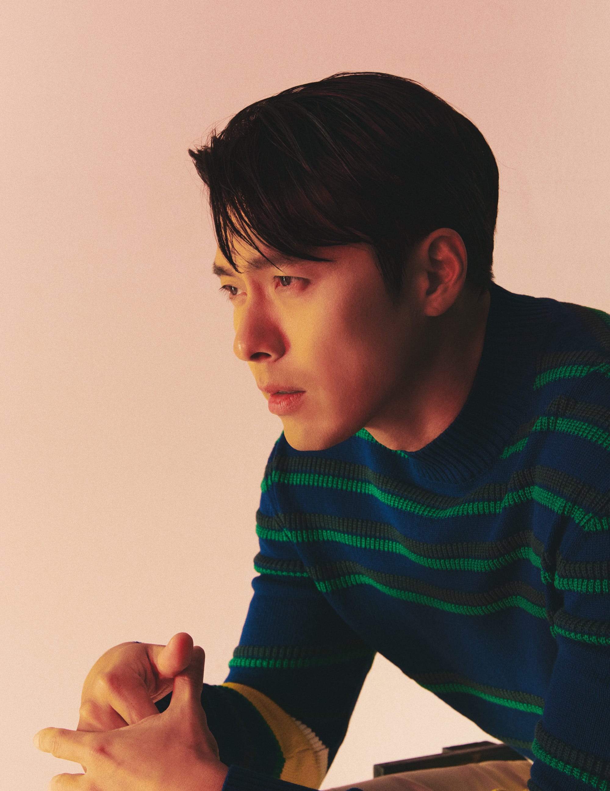 俳優ヒョンビン（현빈）がまとう「ロロ・ピアーナ」の2022春夏メンズ