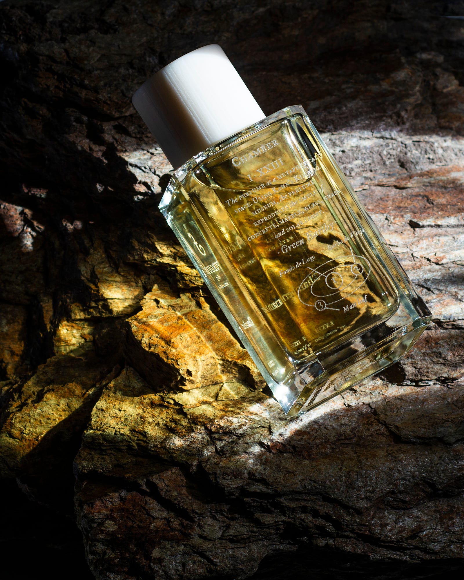 フエギア 1833のフレグランスからヒントを得た、自分自身を調えるため