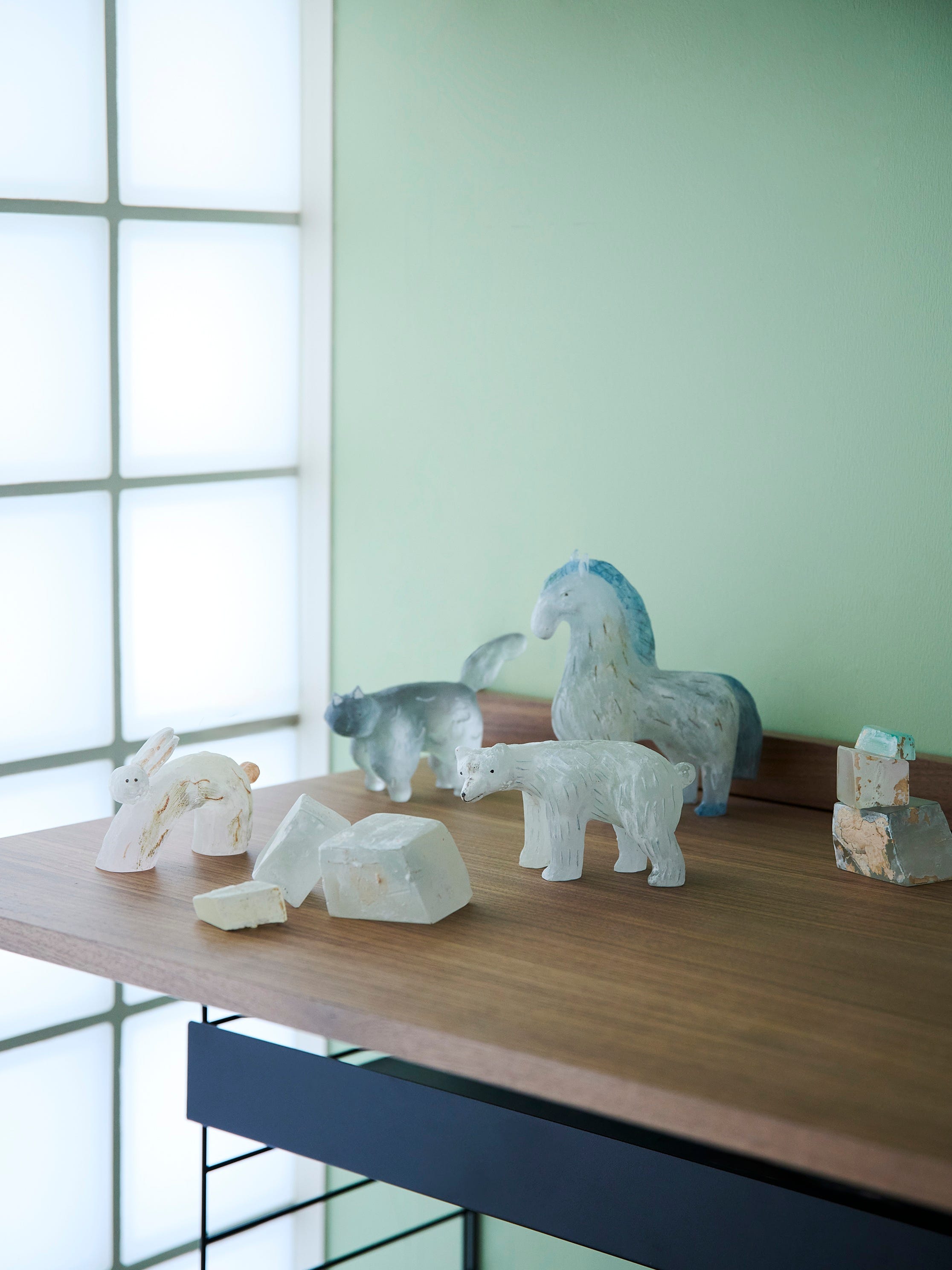 限定値下げ】安達知江 犬 ガラスオブジェ 安達知江 犬 ガラスオブジェ