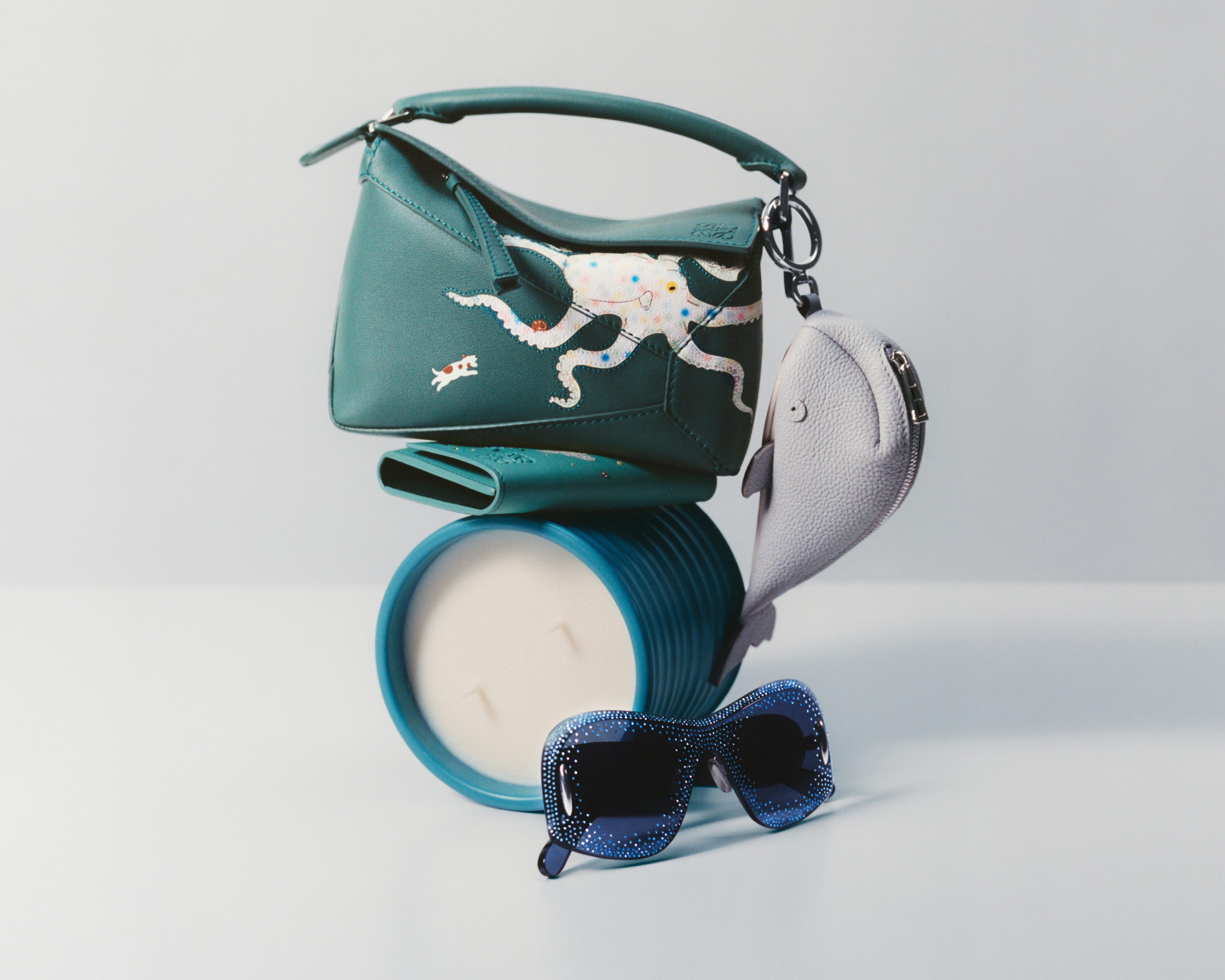 ロエベが陶芸ユニットのスナ・フジタとタッグ！ 魔法のようなホリデー