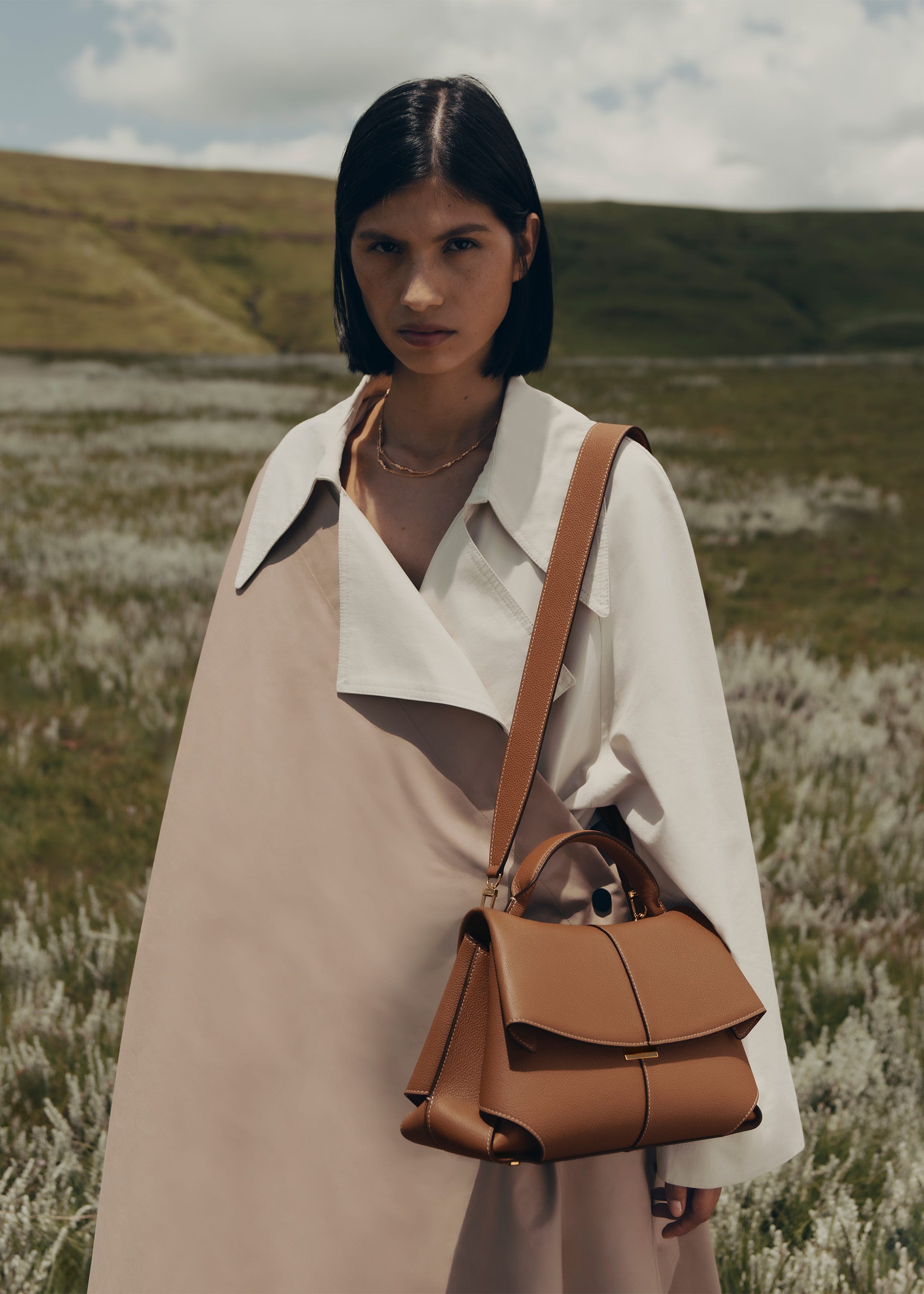 パリ発レザーグッズブランド「ポレーヌ（Polene）」から、新作バッグ