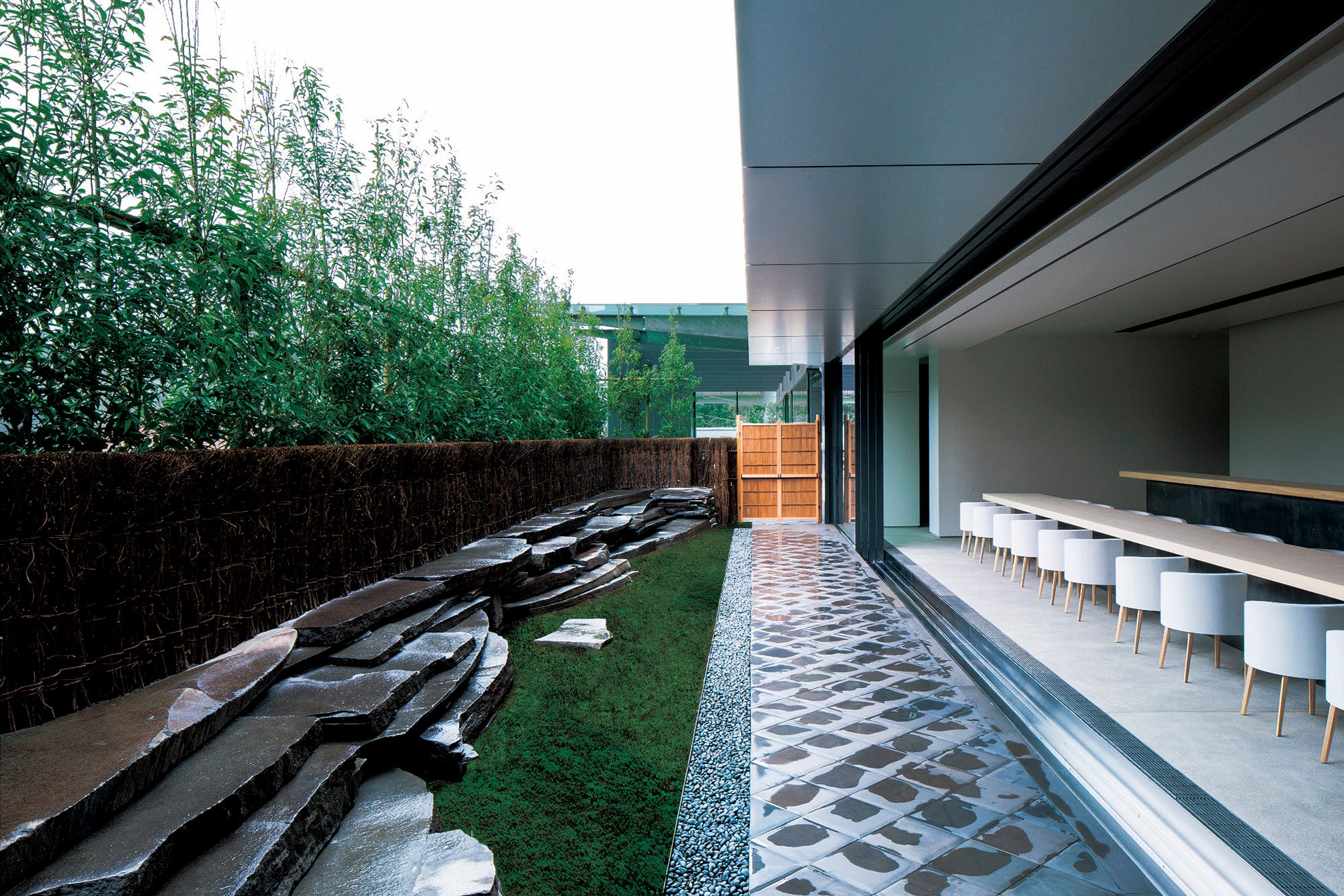 現代美術作家、﻿杉本博司が映し出す﻿「神のカタチ」