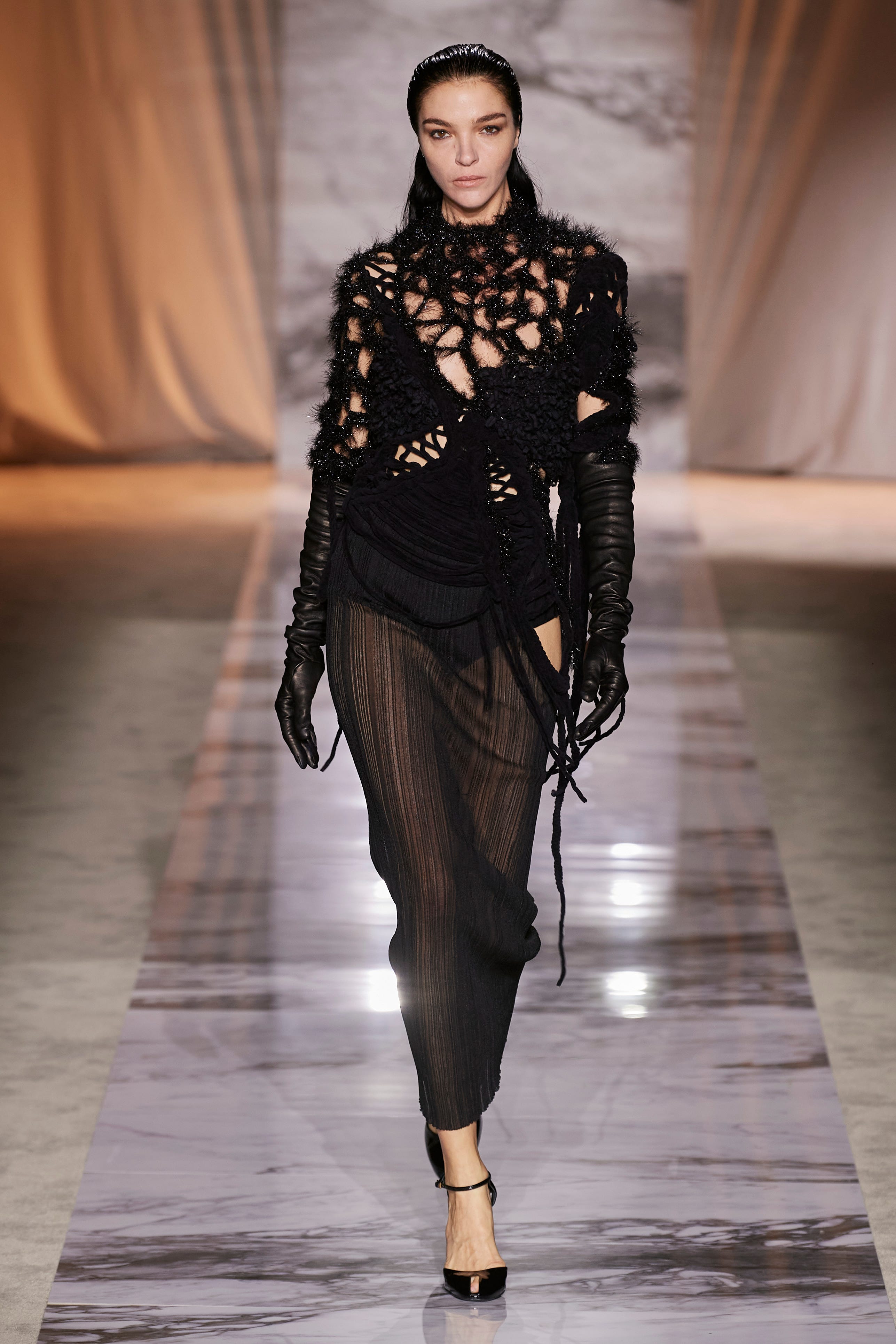 ロベルト カヴァリ（ROBERTO CAVALLI）2024-25秋冬コレクション