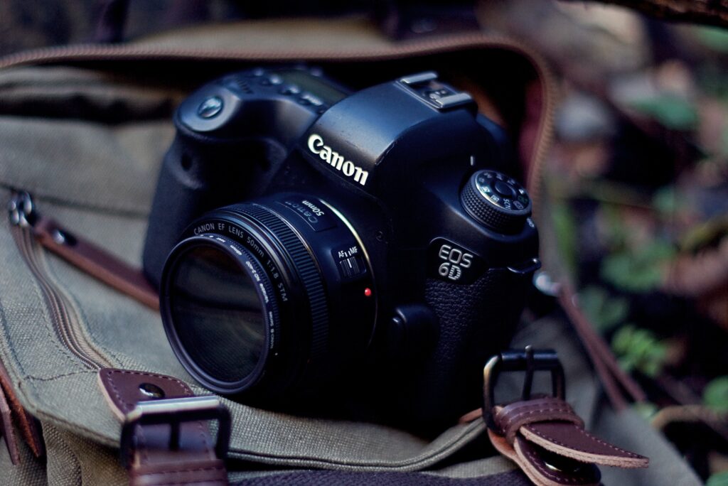 秋の渓流風景 – 癒しの自然写真をCanon EOS 6Dで撮影 | hirosaka's