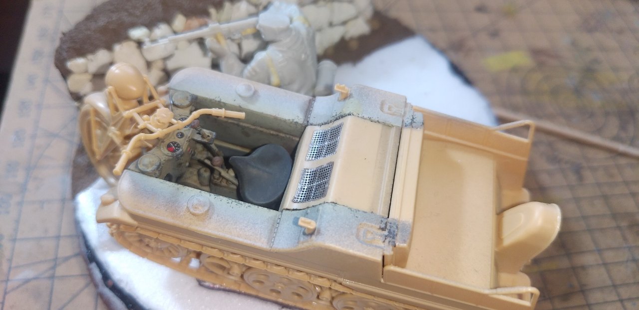 初心者向け】簡単！草木のあるジオラマ製作法～⑤地面の製作編その2