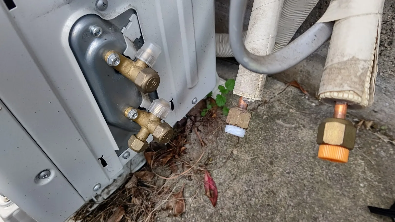 甲賀市M様施工事例｜ハイセンスHA-S22DE9-Wのリフォームに伴う取り外し