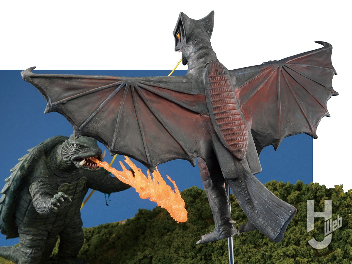 ガメラ生誕60周年記念】 『ガメラ対ギャオス』対決シーンを大迫力の