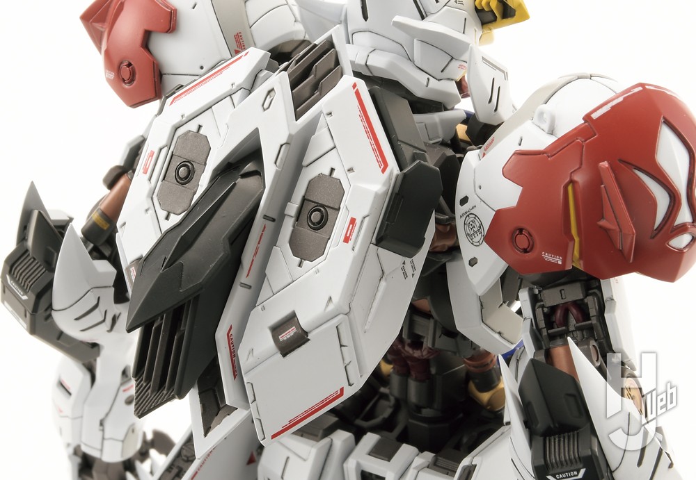 ASW-G-08 ガンダム・バルバトスルプス」が待望のMGキット化