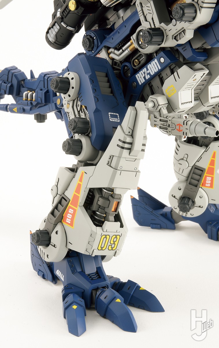 大型空戦ゾイド「サラマンダー」がHMMで登場！ 細部ディテールの塗り