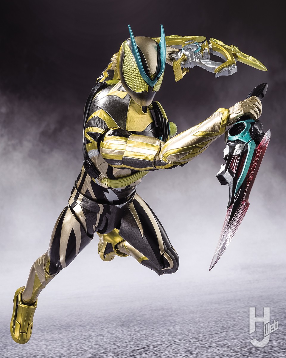 仮面ライダーアギト』25周年記念カラーの真骨彫製法が登場！『仮面