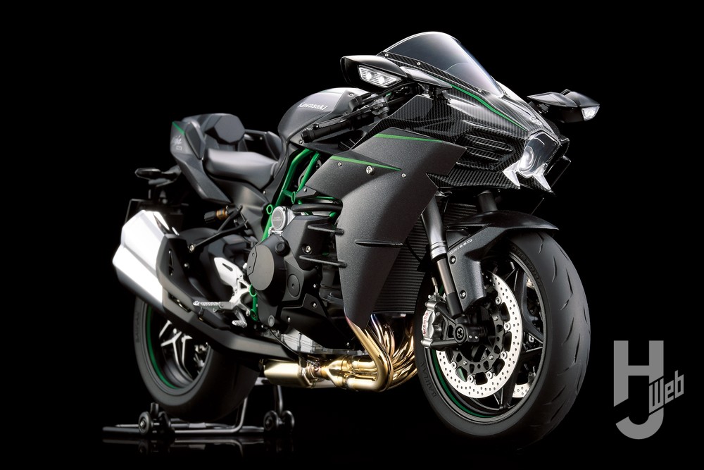 トップガン マーヴェリック』にも登場した「カワサキ Ninjya H2」を