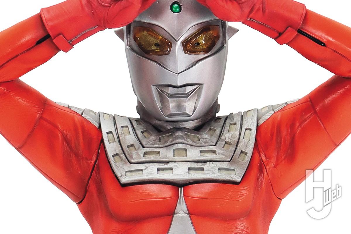 ウルトラセブン」がエメリウム光線（反磁力線Ver.）ポーズで立体化
