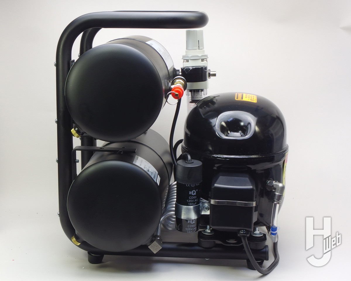 余裕の出力と静粛性のエアコンプレッサー【コンプレッサー サイレント4