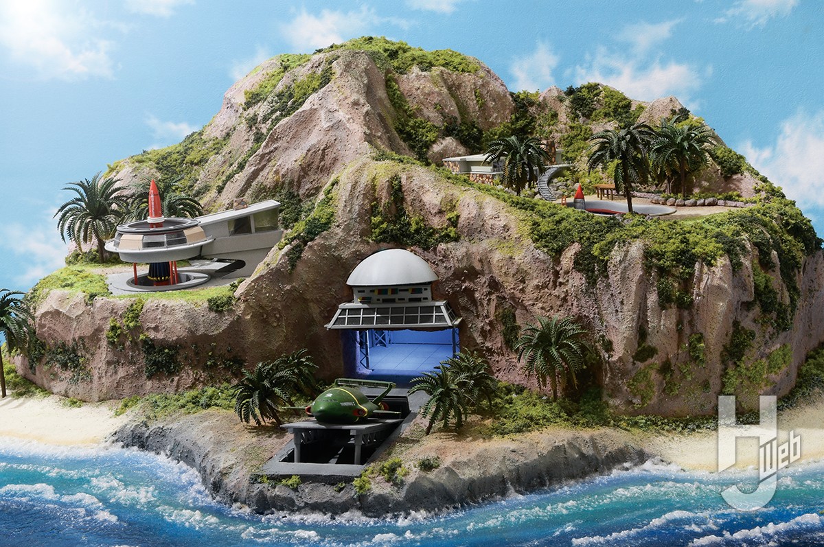 サンダーバード秘密基地」60センチ四方の大型ディオラマを見よ