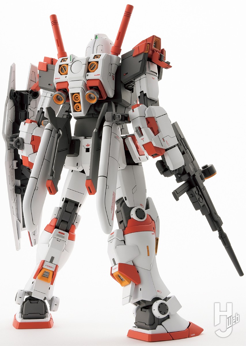 1/100のORIGIN風ガンダム5号機を、ORIGIN版ガンダムとガンダム5号機の