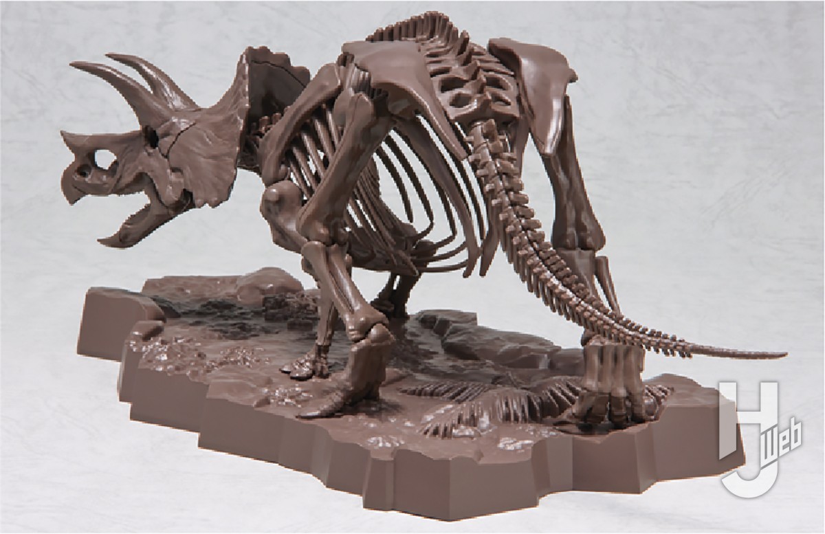 トリケラトプス」骨格標本プラモで博物館風のディオラマを作る