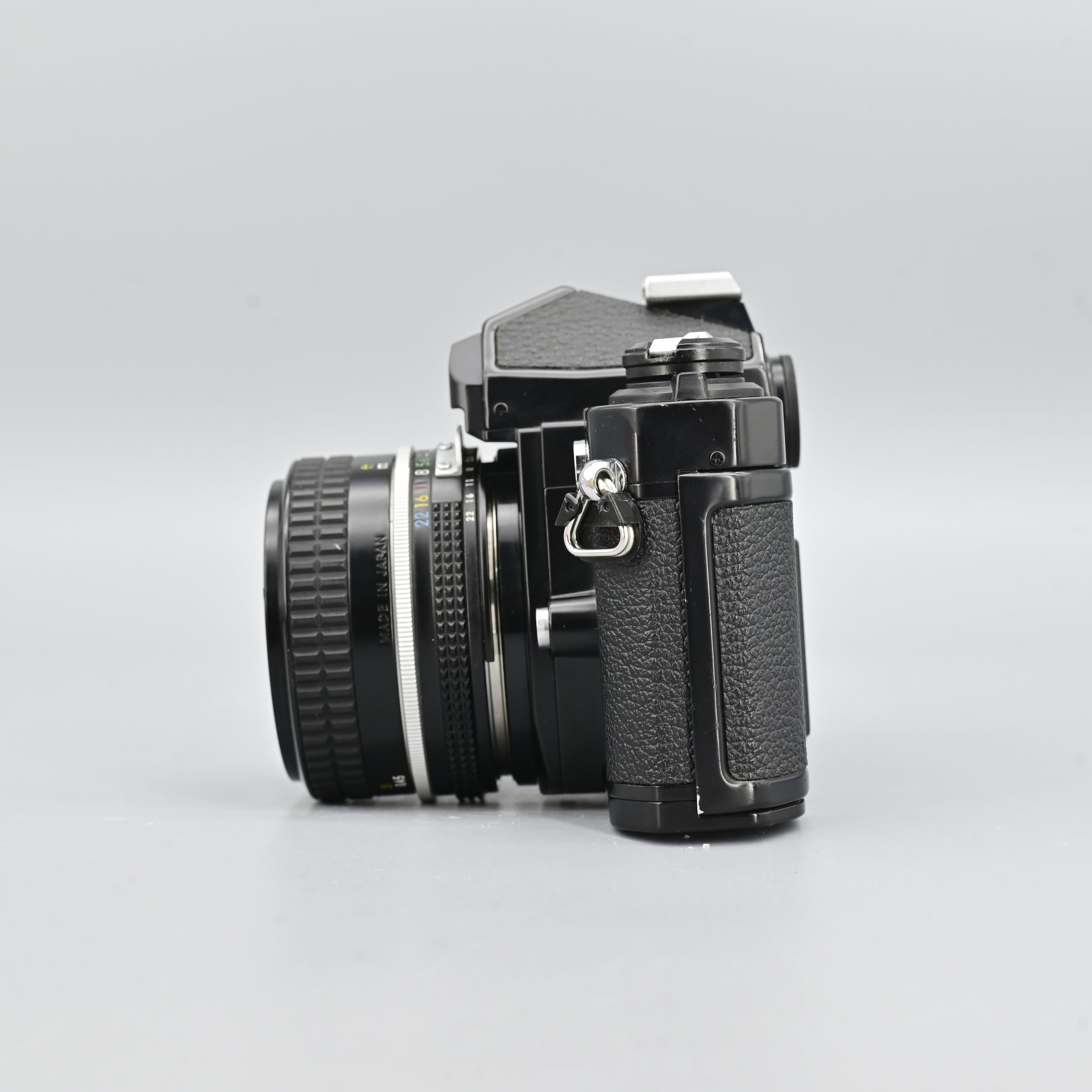 Nikon FM2 + Nikkor 50mm F1.8 Lens – SHOWA
