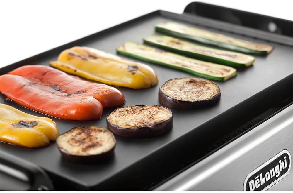 De'Longhi Reversible Grill/Griddle in Stainless (BGR50)