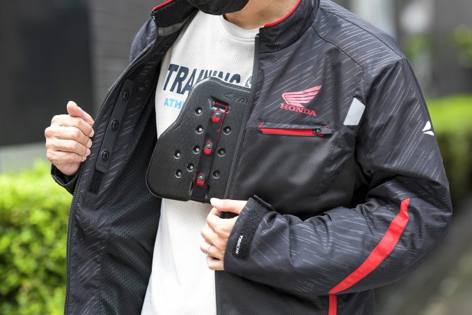 バイク用『プロテクター』はつけないとダメ？ 安全対策の装備っていう