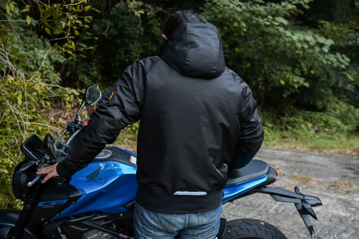 一見カジュアルだけどバイク用！お洒落とプロテクション、防寒性を両立