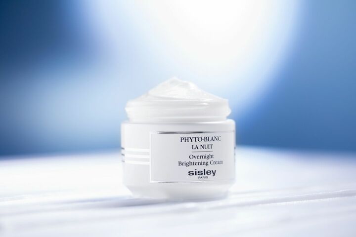 シスレー】色ムラに働きかけ昼間のダメージを修復する『フィトブラン