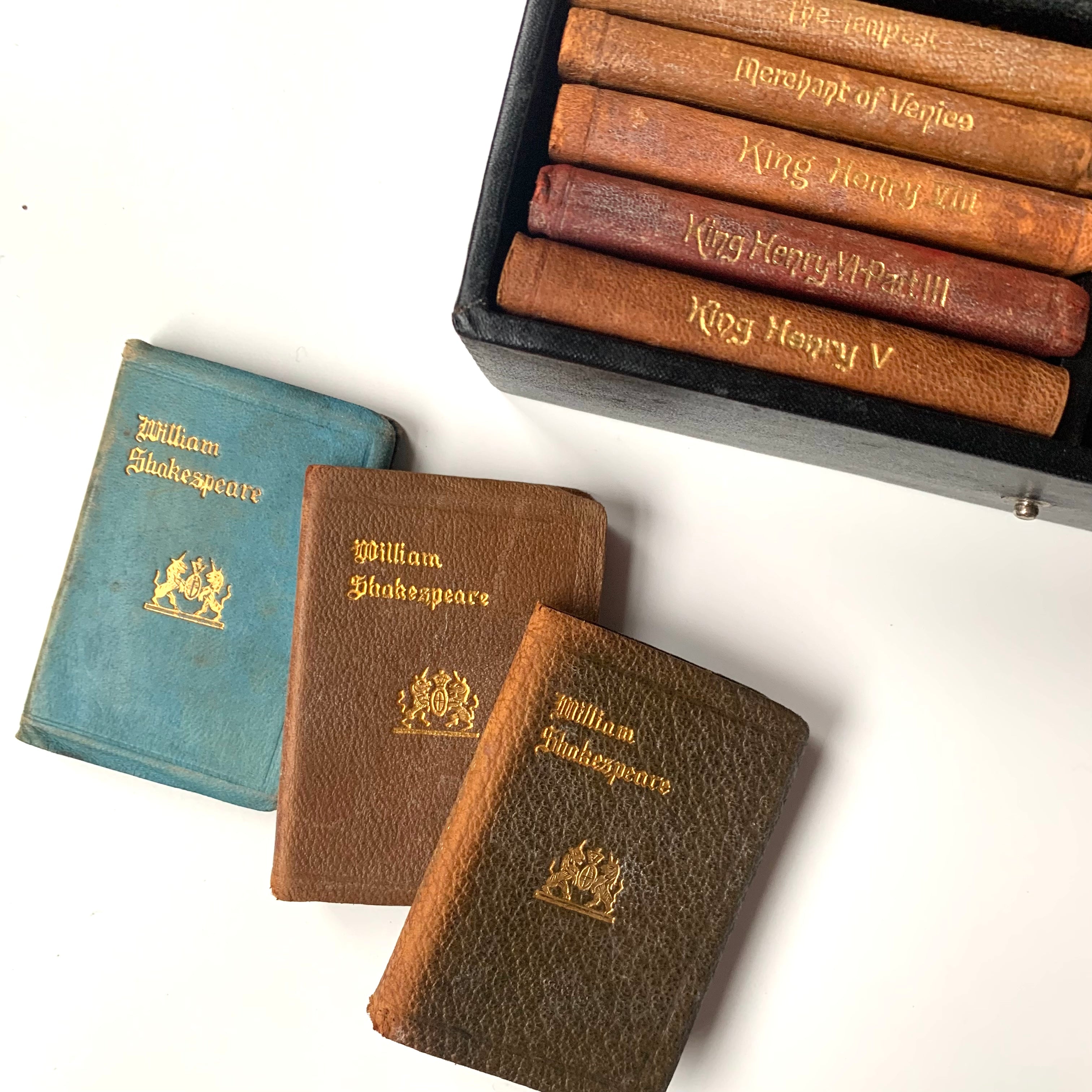 c.1900 - Miniature William Shakespeare Set – Honey Bee Mill