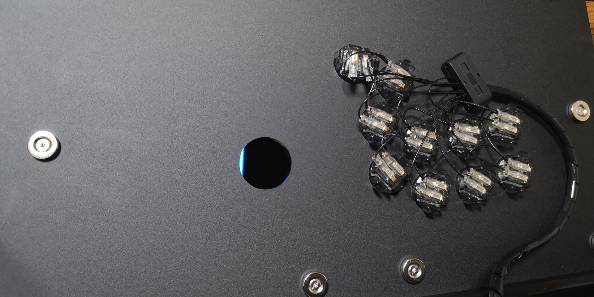 PWS FS-24』レビュー。次世代の増設済みアケコンの先駆けとなる存在