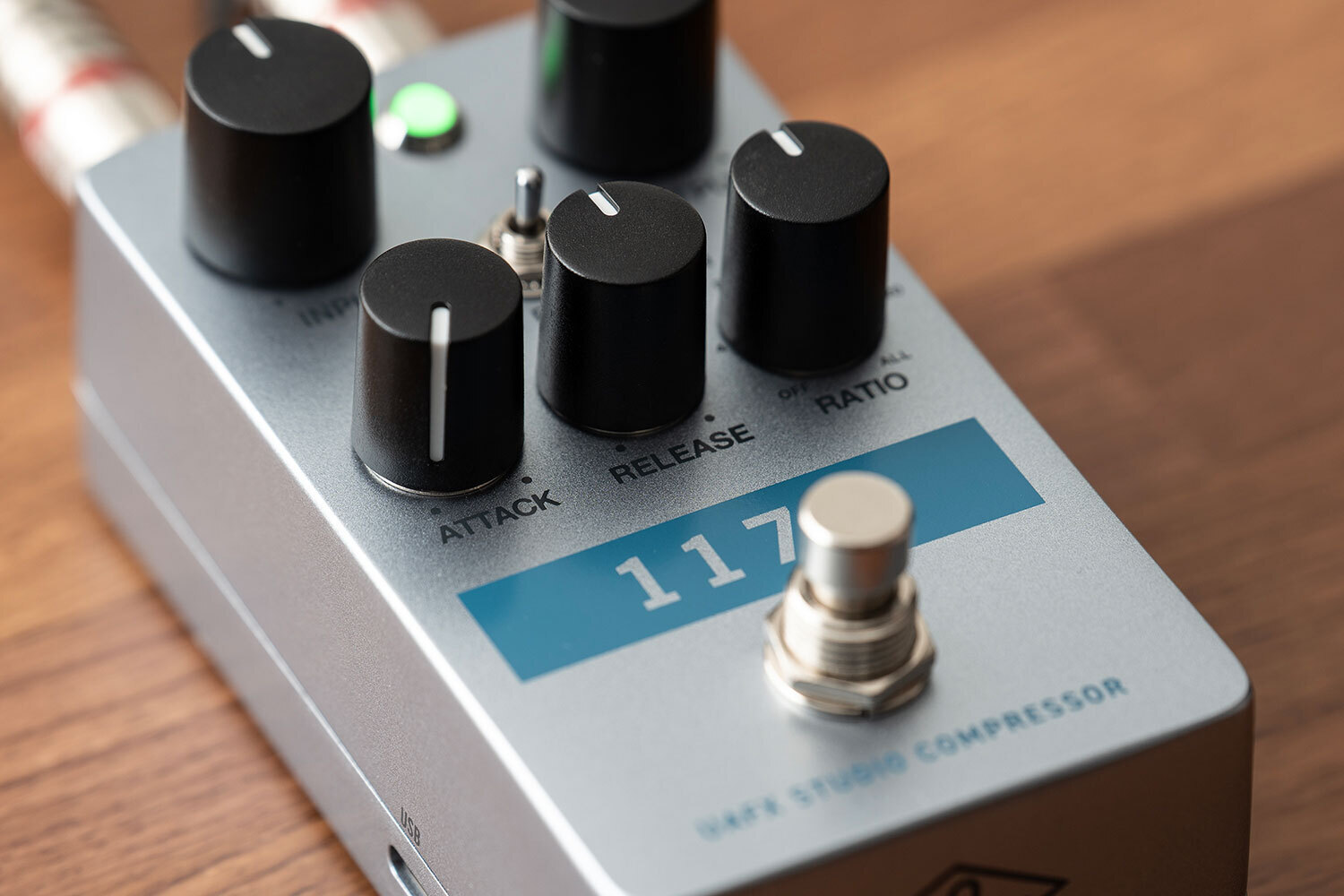 Universal Audio : 青木征洋が弾く UAFX 1176 Studio Compressor